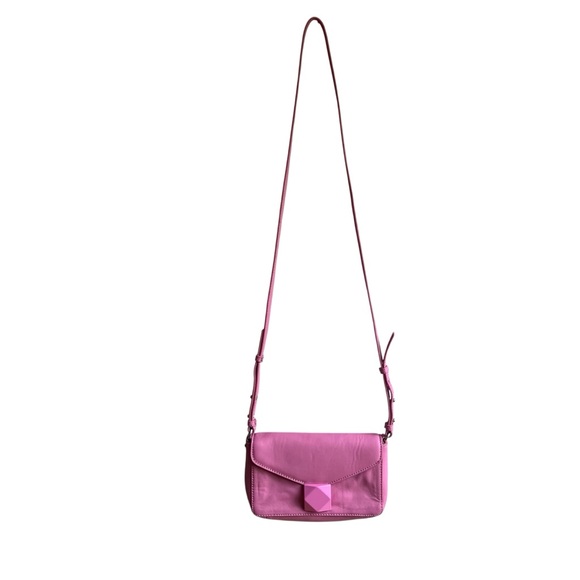 Vince Camuto Lefto Leather Crossbody Bag Arresting Pink NWT Flap Top Adjustable - Picture 1 of 11